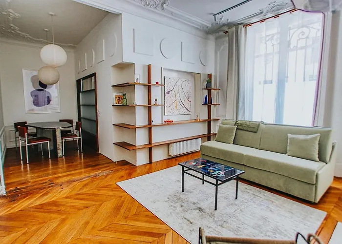 Apartament Appt Calme Et Proche Arc De Triomphe