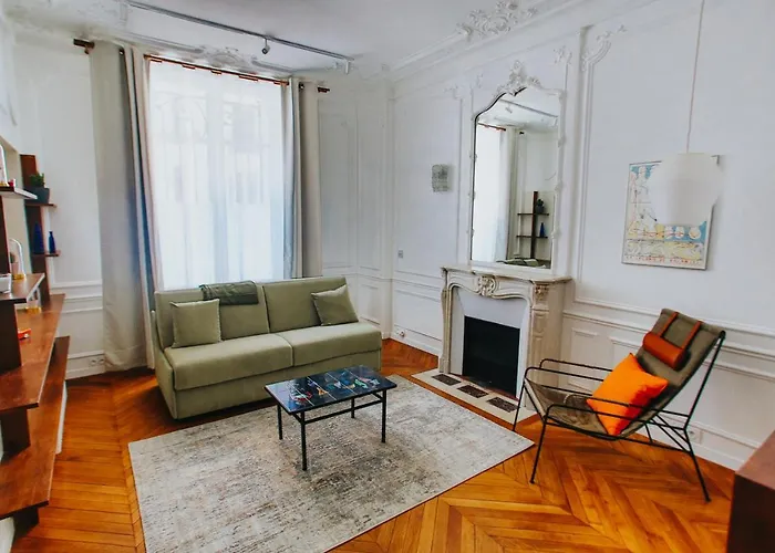 Appt Calme Et Proche Arc De Triomphe Appartement *